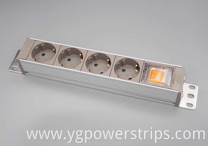 Pdu Power Strip Yas 4h 4